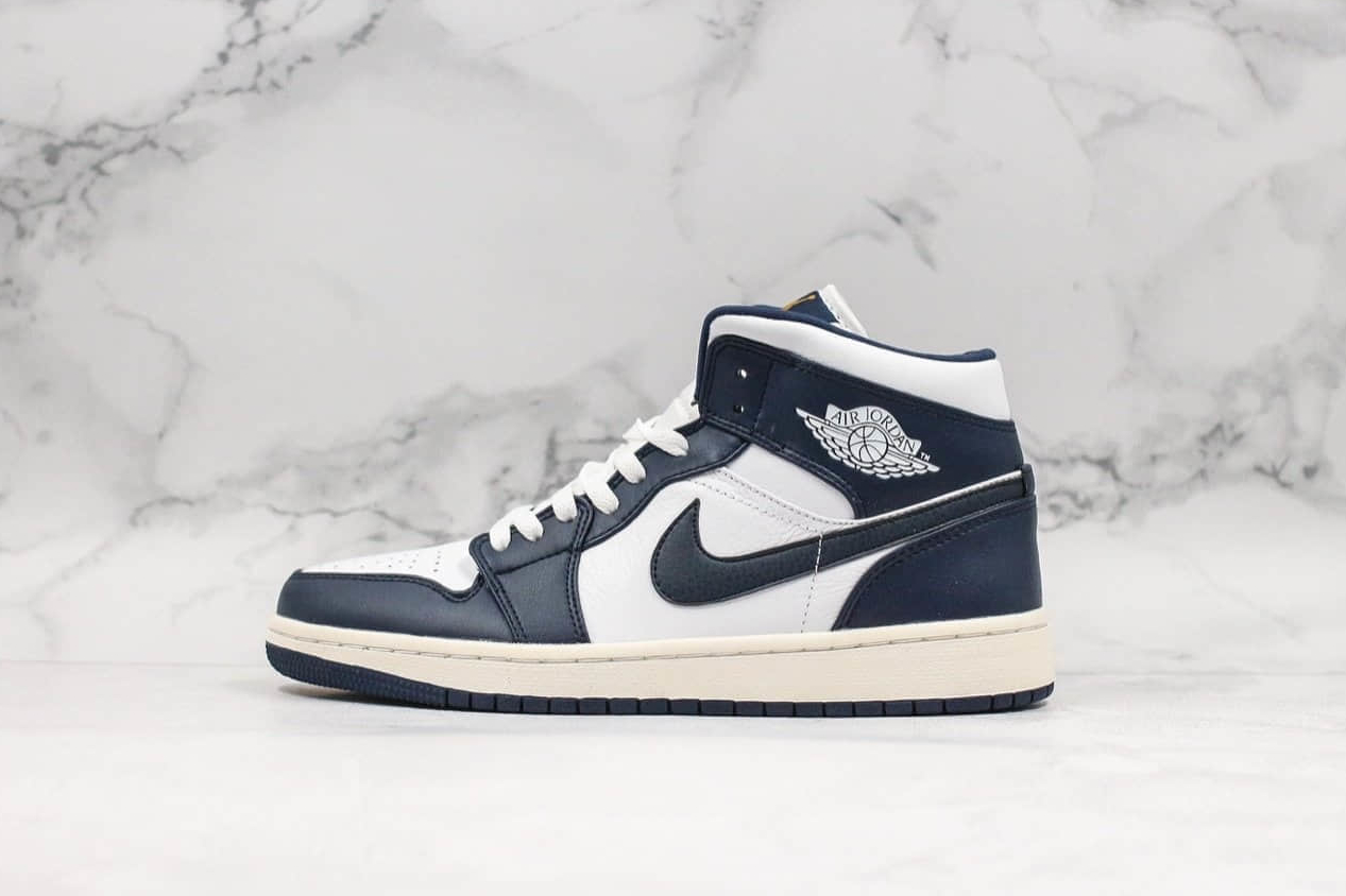 Air Jordan 1 Mid 'Obsidian White' 554724-174 - Stylish and Classic Sneakers