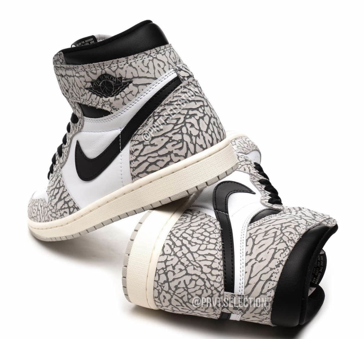 Air Jordan 1 Retro High OG 'White Cement' DZ5485-052 – Classic Style with a Modern Twist Air Jordan 1 Retro High OG 'White Cement' DZ5485-052 – Classic Style with a Modern Twist