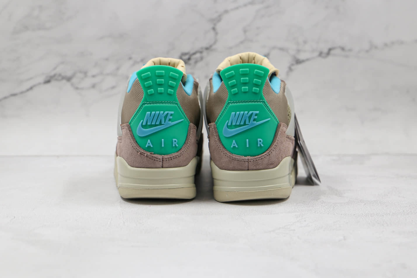 Limited Edition Union LA x Air Jordan 4 Retro 'Taupe Haze' DJ5718-242 | Exclusive Release! Limited Edition Union LA x Air Jordan 4 Retro 'Taupe Haze' DJ5718-242 | Exclusive Release!