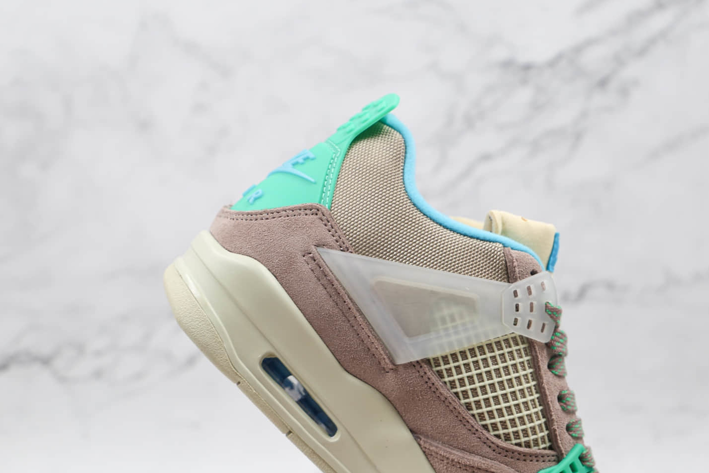 Limited Edition Union LA x Air Jordan 4 Retro 'Taupe Haze' DJ5718-242 | Exclusive Release! Limited Edition Union LA x Air Jordan 4 Retro 'Taupe Haze' DJ5718-242 | Exclusive Release!
