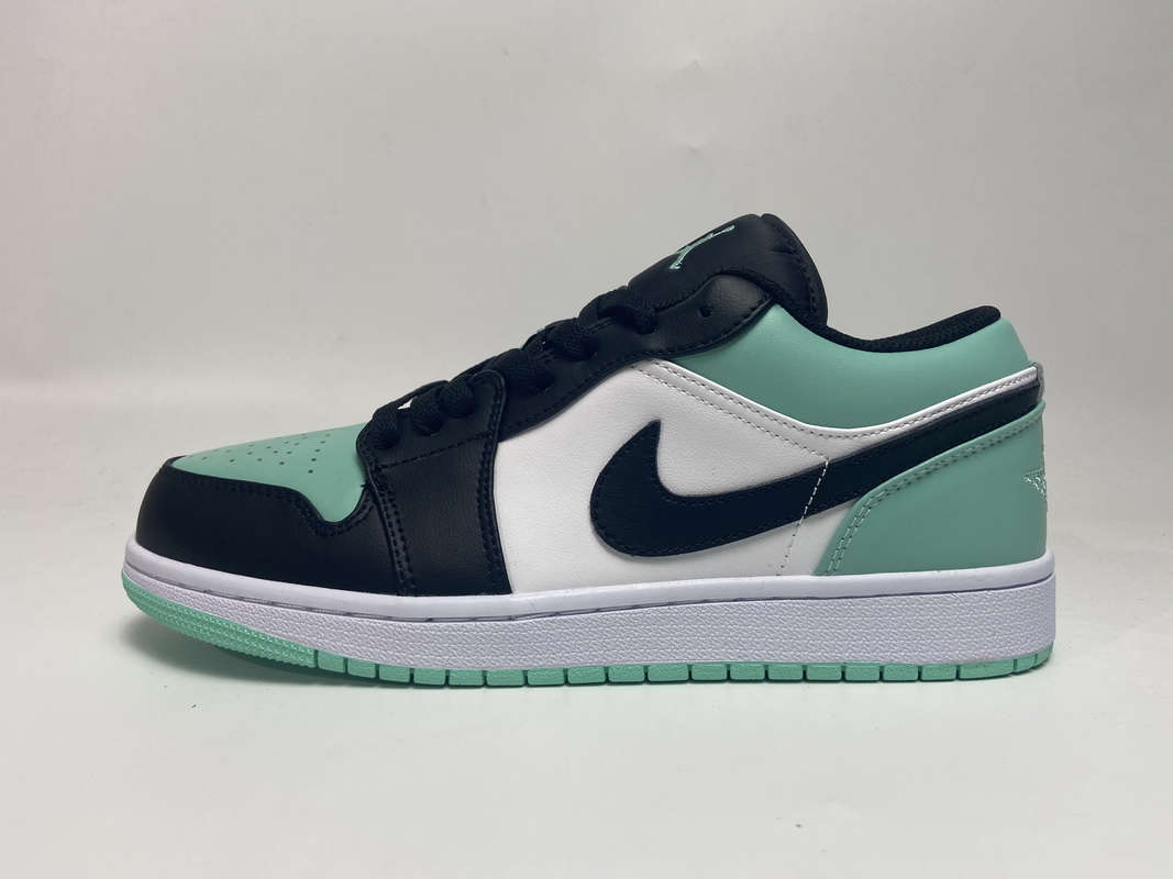 Air Jordan 1 Retro Low 'Emerald' 553558-117 - Classic Style with a Touch of Green
