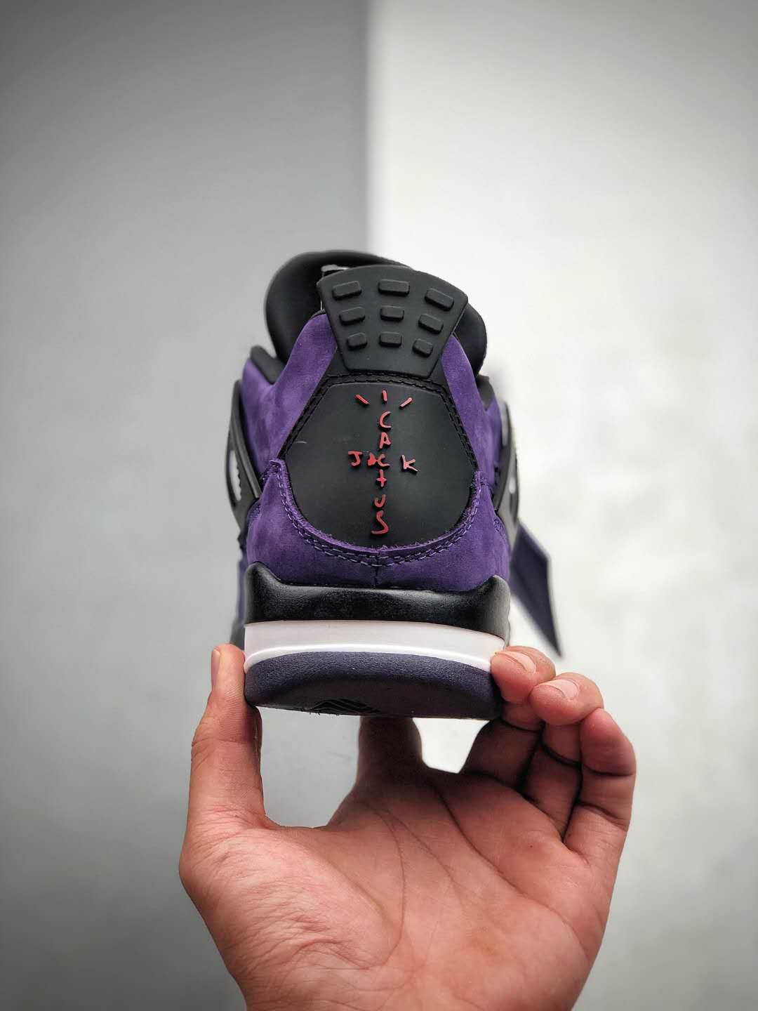 Travis Scott x Air Jordan 4 Purple 308497-510 – Limited Edition Sneakers Travis Scott x Air Jordan 4 Purple 308497-510 – Limited Edition Sneakers