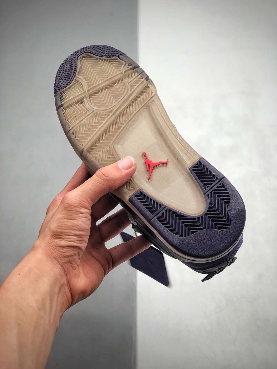 Travis Scott x Air Jordan 4 Purple 308497-510 – Limited Edition Sneakers Travis Scott x Air Jordan 4 Purple 308497-510 – Limited Edition Sneakers