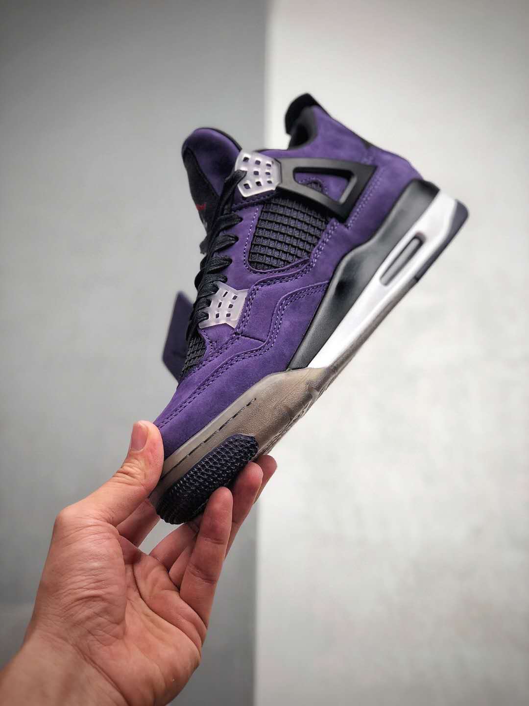 Travis Scott x Air Jordan 4 Purple 308497-510 – Limited Edition Sneakers Travis Scott x Air Jordan 4 Purple 308497-510 – Limited Edition Sneakers