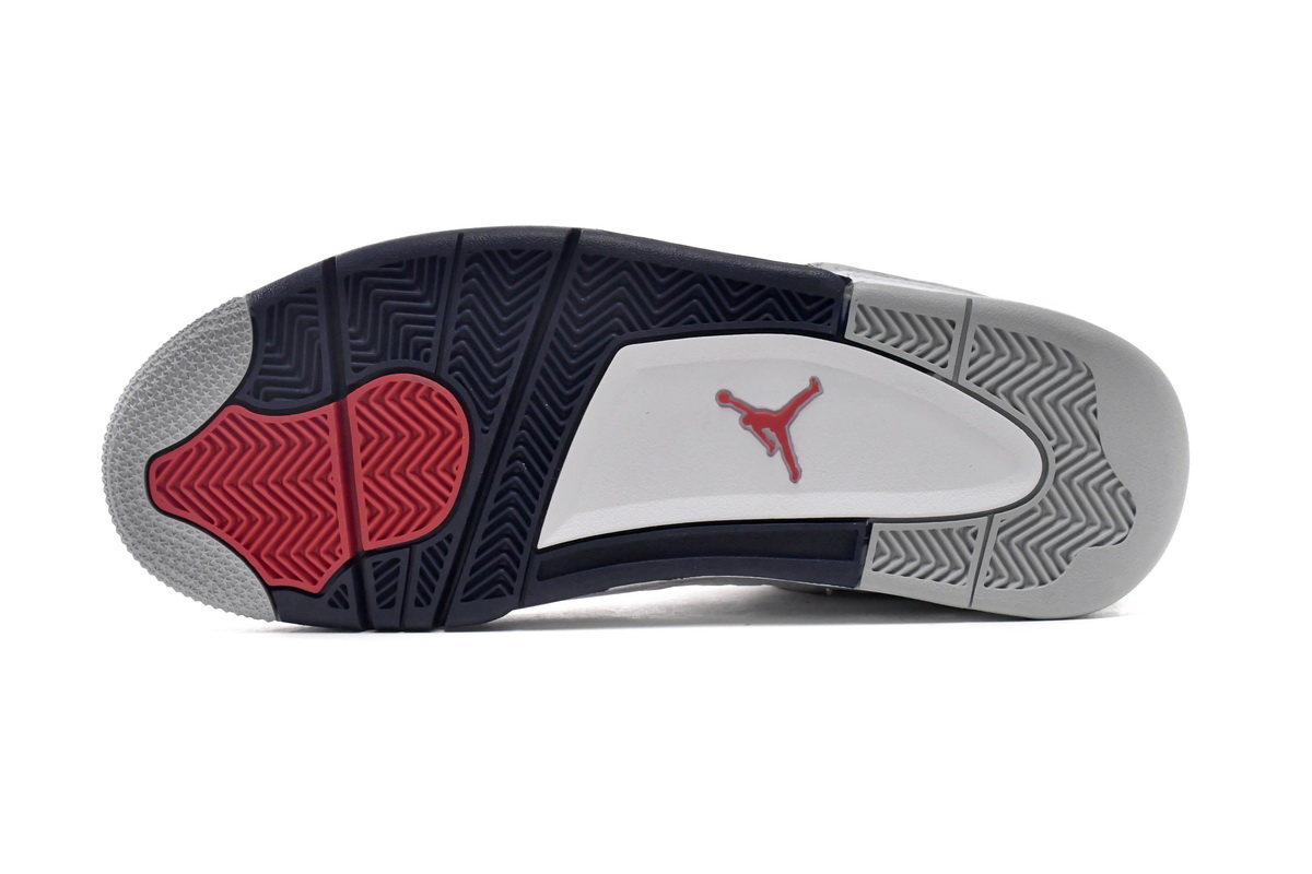 Air Jordan 4 Retro 'Midnight Navy' DH6927-140: Classic Style with a Modern Twist Air Jordan 4 Retro 'Midnight Navy' DH6927-140: Classic Style with a Modern Twist