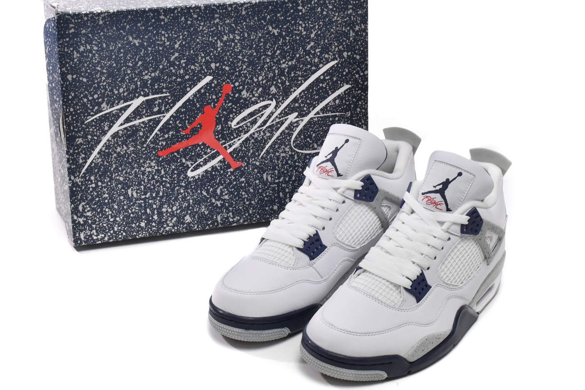 Air Jordan 4 Retro 'Midnight Navy' DH6927-140: Classic Style with a Modern Twist Air Jordan 4 Retro 'Midnight Navy' DH6927-140: Classic Style with a Modern Twist