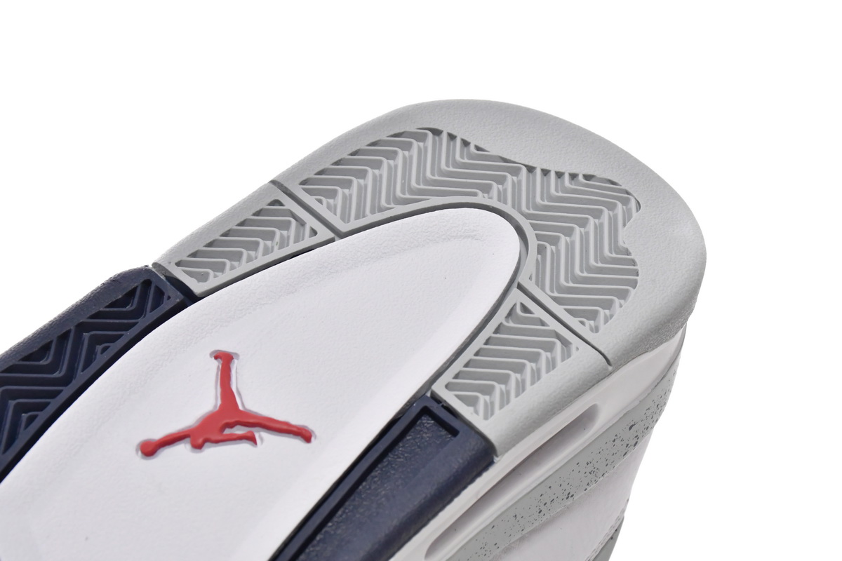 Air Jordan 4 Retro 'Midnight Navy' DH6927-140: Classic Style with a Modern Twist Air Jordan 4 Retro 'Midnight Navy' DH6927-140: Classic Style with a Modern Twist