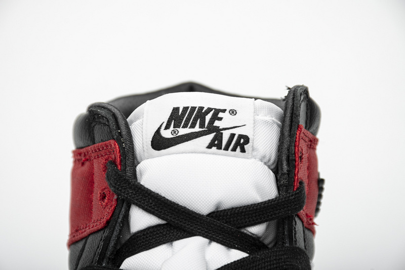 Air Jordan 1 Retro High 'Satin Black Toe' CD0461-016 - Sleek & Stylish Sneakers Air Jordan 1 Retro High 'Satin Black Toe' CD0461-016 - Sleek & Stylish Sneakers
