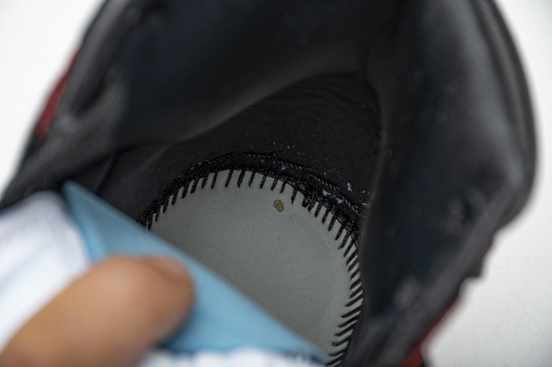 Air Jordan 1 Retro High 'Satin Black Toe' CD0461-016 - Sleek & Stylish Sneakers Air Jordan 1 Retro High 'Satin Black Toe' CD0461-016 - Sleek & Stylish Sneakers