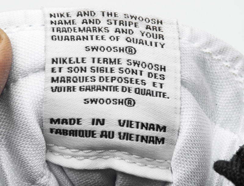 Air Jordan 1 Retro High 'Satin Black Toe' CD0461-016 - Sleek & Stylish Sneakers Air Jordan 1 Retro High 'Satin Black Toe' CD0461-016 - Sleek & Stylish Sneakers