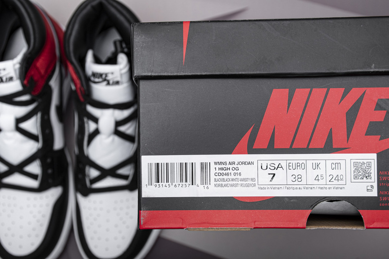 Air Jordan 1 Retro High 'Satin Black Toe' CD0461-016 - Sleek & Stylish Sneakers Air Jordan 1 Retro High 'Satin Black Toe' CD0461-016 - Sleek & Stylish Sneakers