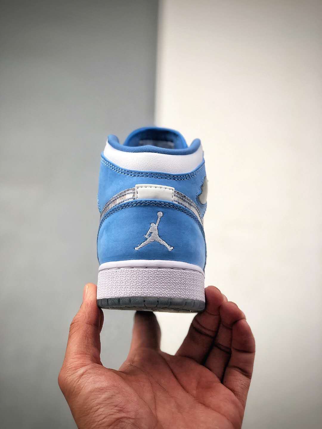 Air Jordan 1 Retro Alpha 'White University Blue' 316269-142 - Stylish & Classic Sneakers Air Jordan 1 Retro Alpha 'White University Blue' 316269-142 - Stylish & Classic Sneakers