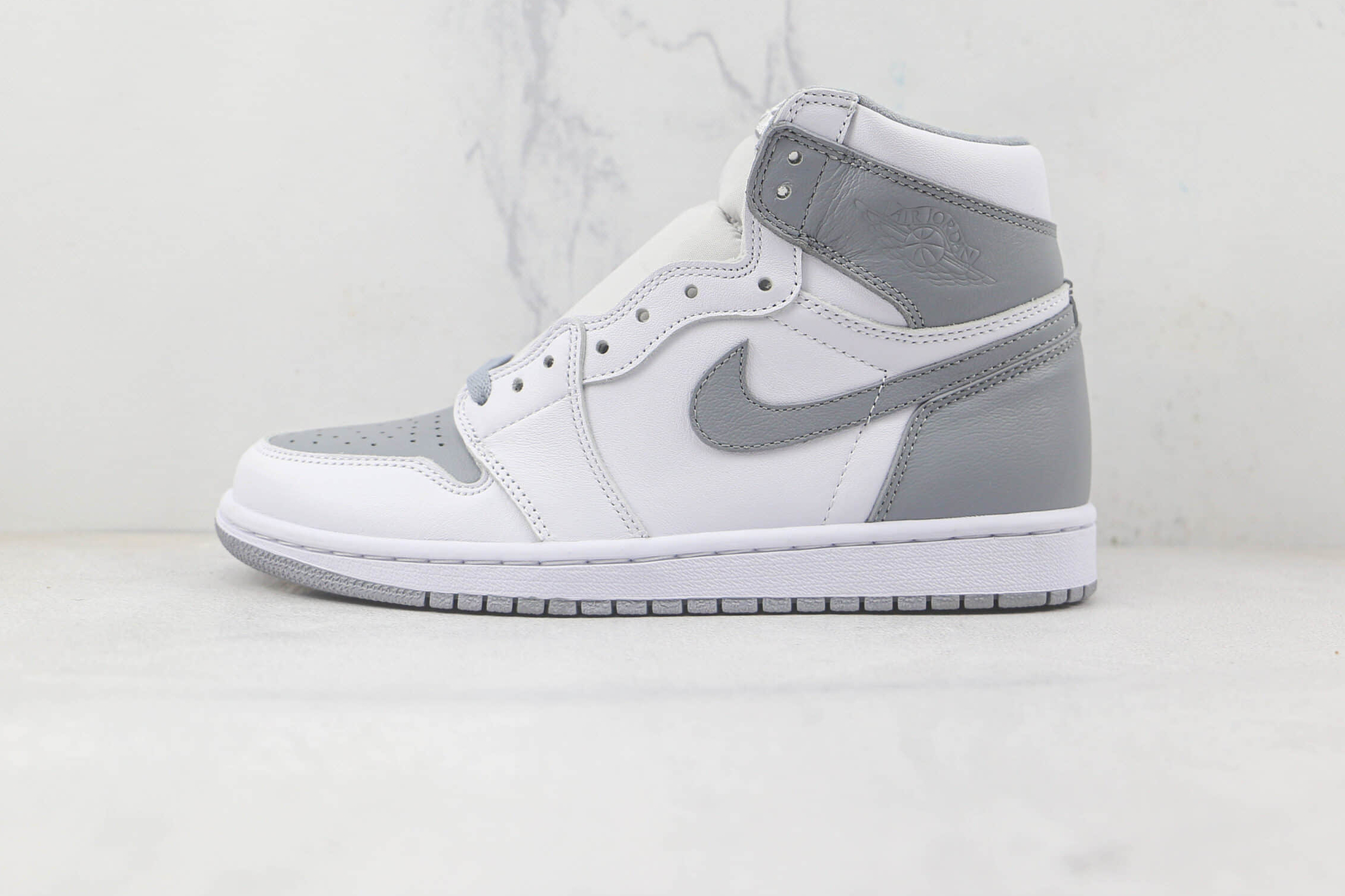 Buy Air Jordan 1 Retro High OG 'Stealth' 555088-037 – Limited Edition Sneakers