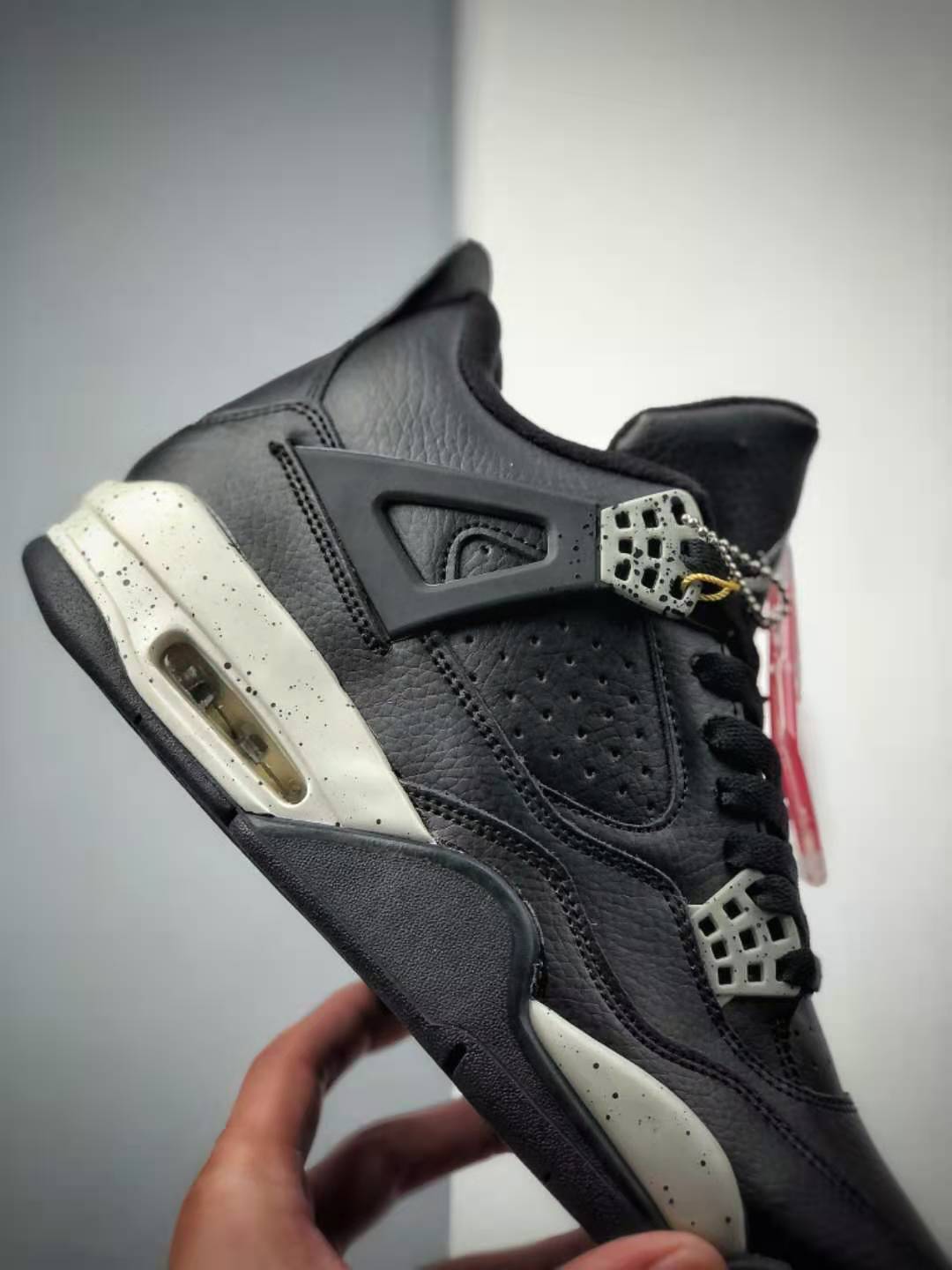 Air Jordan 4 Retro LS 'Oreo' 2015 - Premium Quality Sneakers | Limited Edition Air Jordan 4 Retro LS 'Oreo' 2015 - Premium Quality Sneakers | Limited Edition