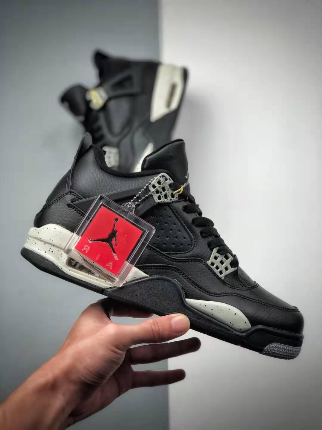 Air Jordan 4 Retro LS 'Oreo' 2015 - Premium Quality Sneakers | Limited Edition Air Jordan 4 Retro LS 'Oreo' 2015 - Premium Quality Sneakers | Limited Edition