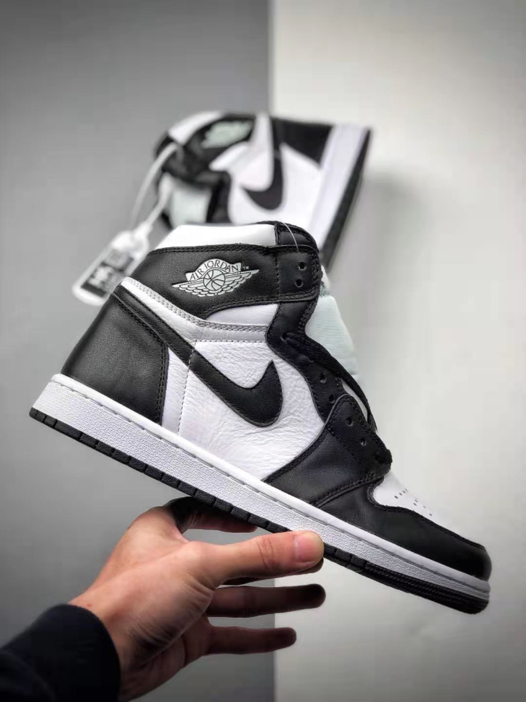 Air Jordan 1 Retro High OG 'Black White' 555088-010 - Classic Style and Modern Appeal | Limited Stock Air Jordan 1 Retro High OG 'Black White' 555088-010 - Classic Style and Modern Appeal | Limited Stock