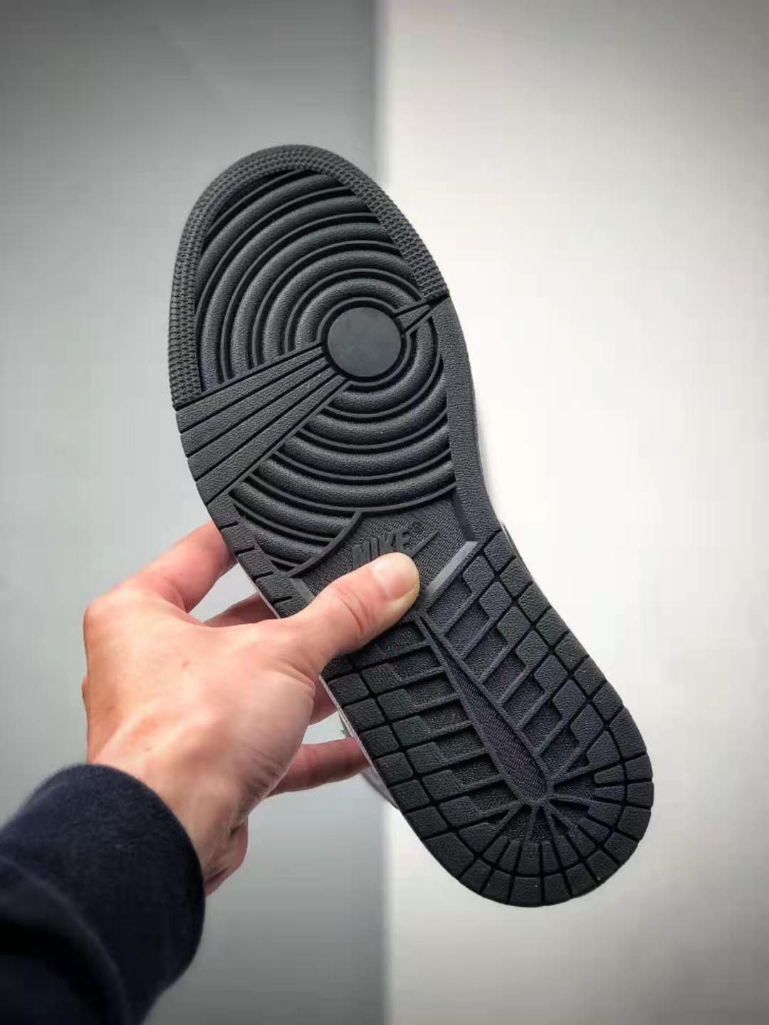 Air Jordan 1 Retro High OG 'Black White' 555088-010 - Classic Style and Modern Appeal | Limited Stock Air Jordan 1 Retro High OG 'Black White' 555088-010 - Classic Style and Modern Appeal | Limited Stock