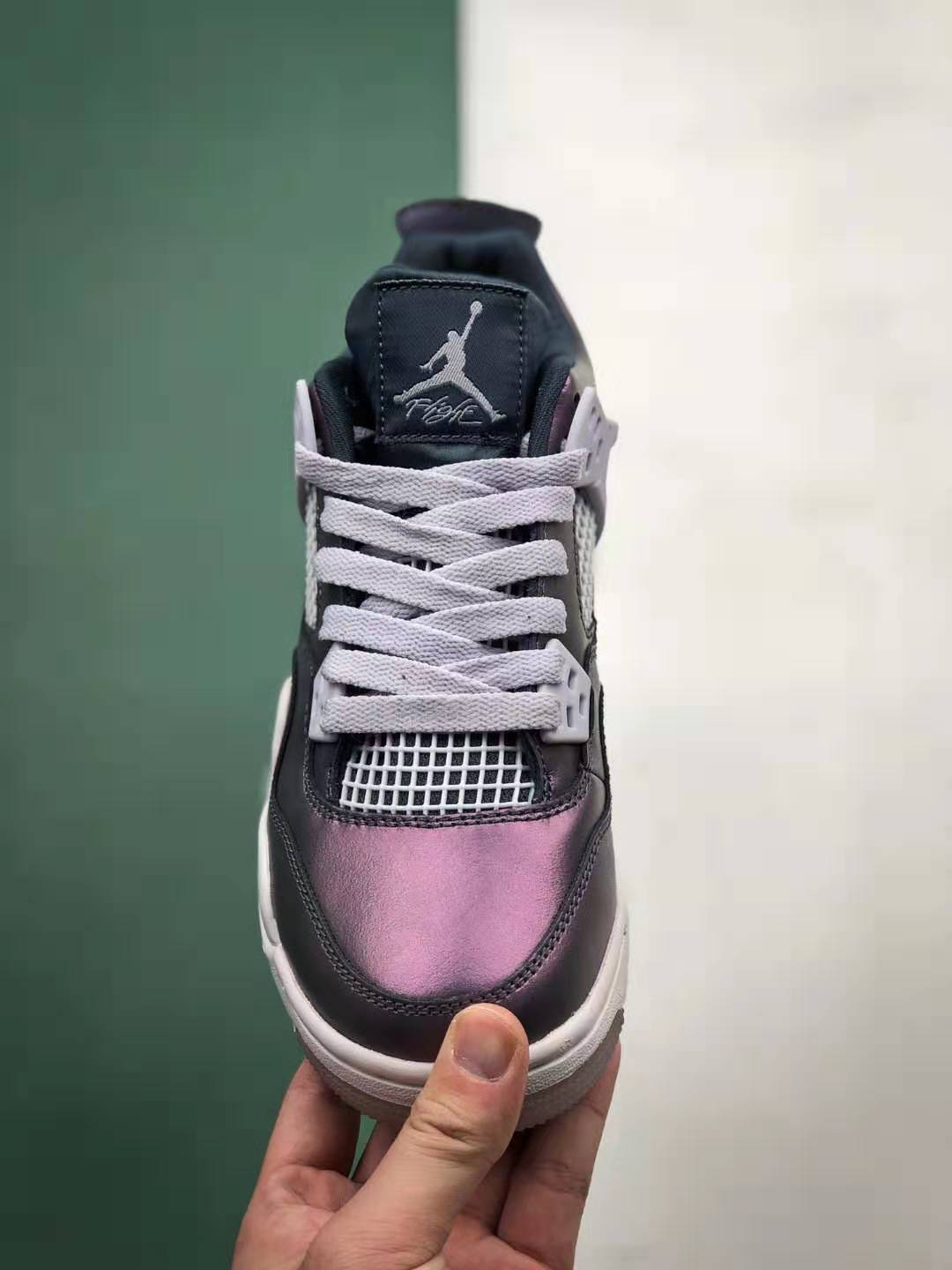 Air Jordan 4 Retro SE 'Monsoon Blue' BQ9043-400 - Iconic Sneaker in Striking Blue Air Jordan 4 Retro SE 'Monsoon Blue' BQ9043-400 - Iconic Sneaker in Striking Blue