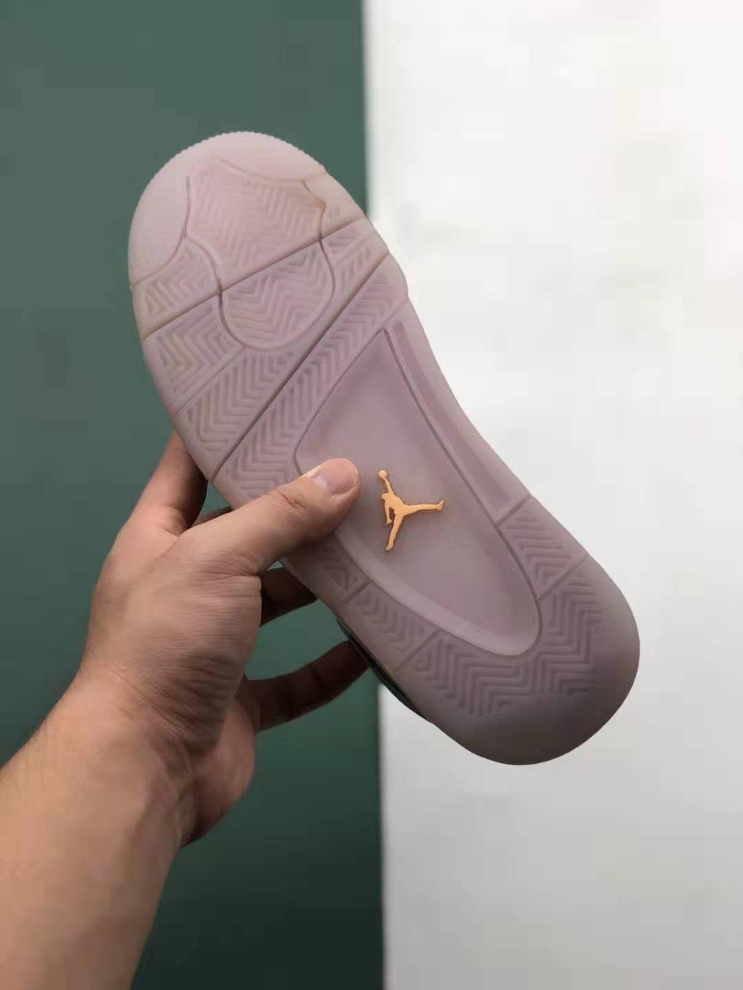 Air Jordan 4 Retro SE 'Monsoon Blue' BQ9043-400 - Iconic Sneaker in Striking Blue Air Jordan 4 Retro SE 'Monsoon Blue' BQ9043-400 - Iconic Sneaker in Striking Blue