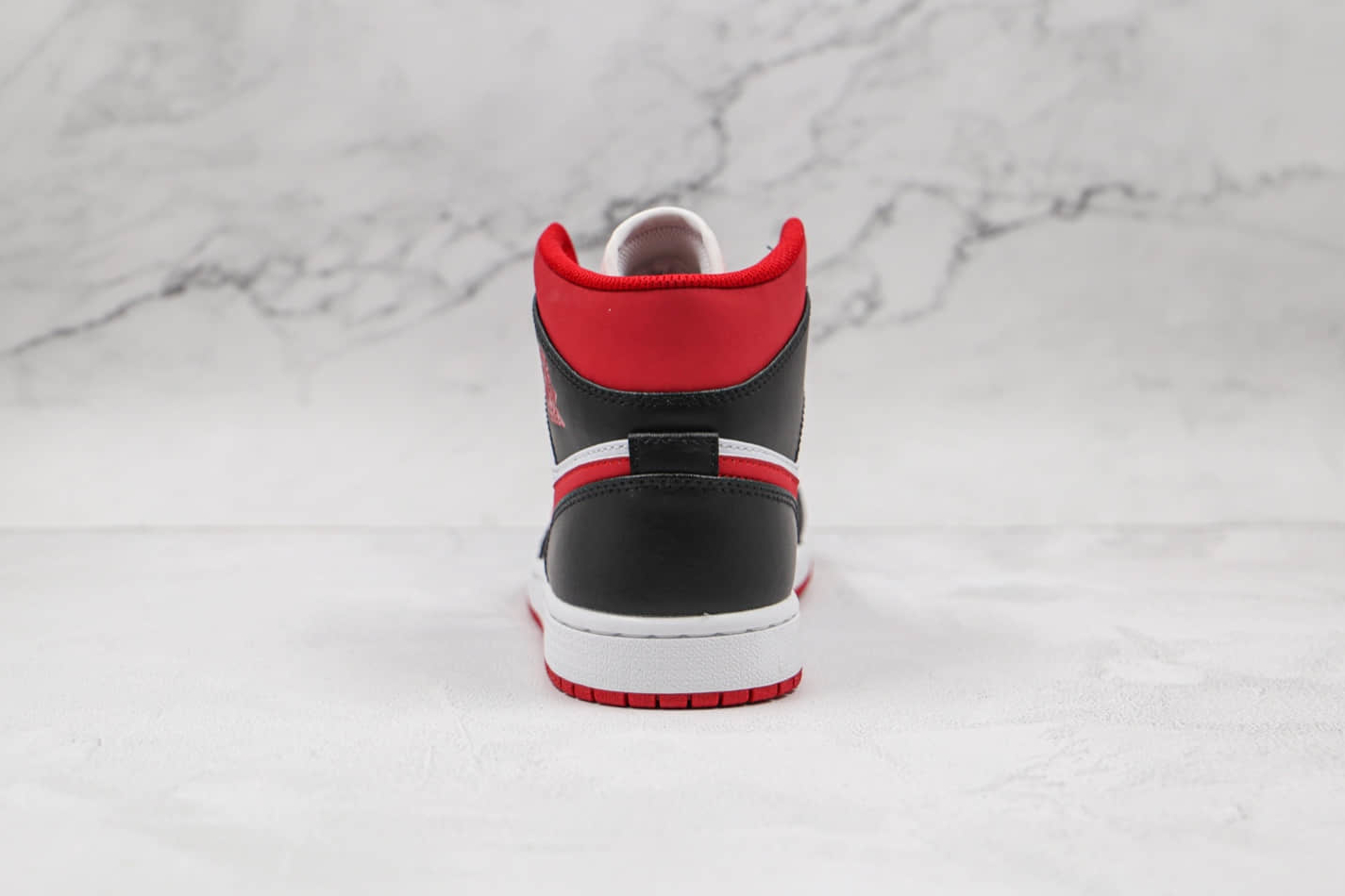 Air Jordan 1 Mid 'Black White Gym Red' 554724-122 - Stylish and Classic Sneakers Air Jordan 1 Mid 'Black White Gym Red' 554724-122 - Stylish and Classic Sneakers