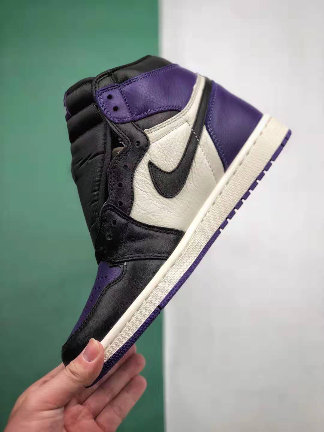 Air Jordan 1 Retro High OG 'Court Purple' 555088-501 | Stylish and Authentic Sneakers Air Jordan 1 Retro High OG 'Court Purple' 555088-501 | Stylish and Authentic Sneakers