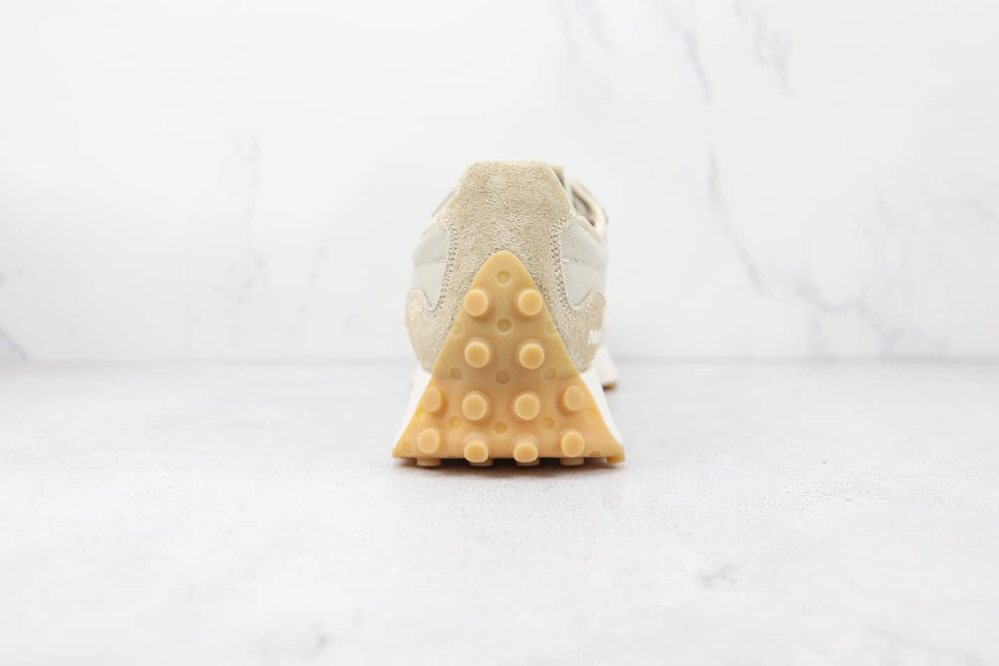 New Balance Unisex 327 Creamy MS327UP: Stylish Low-Top Sneakers New Balance Unisex 327 Creamy MS327UP: Stylish Low-Top Sneakers