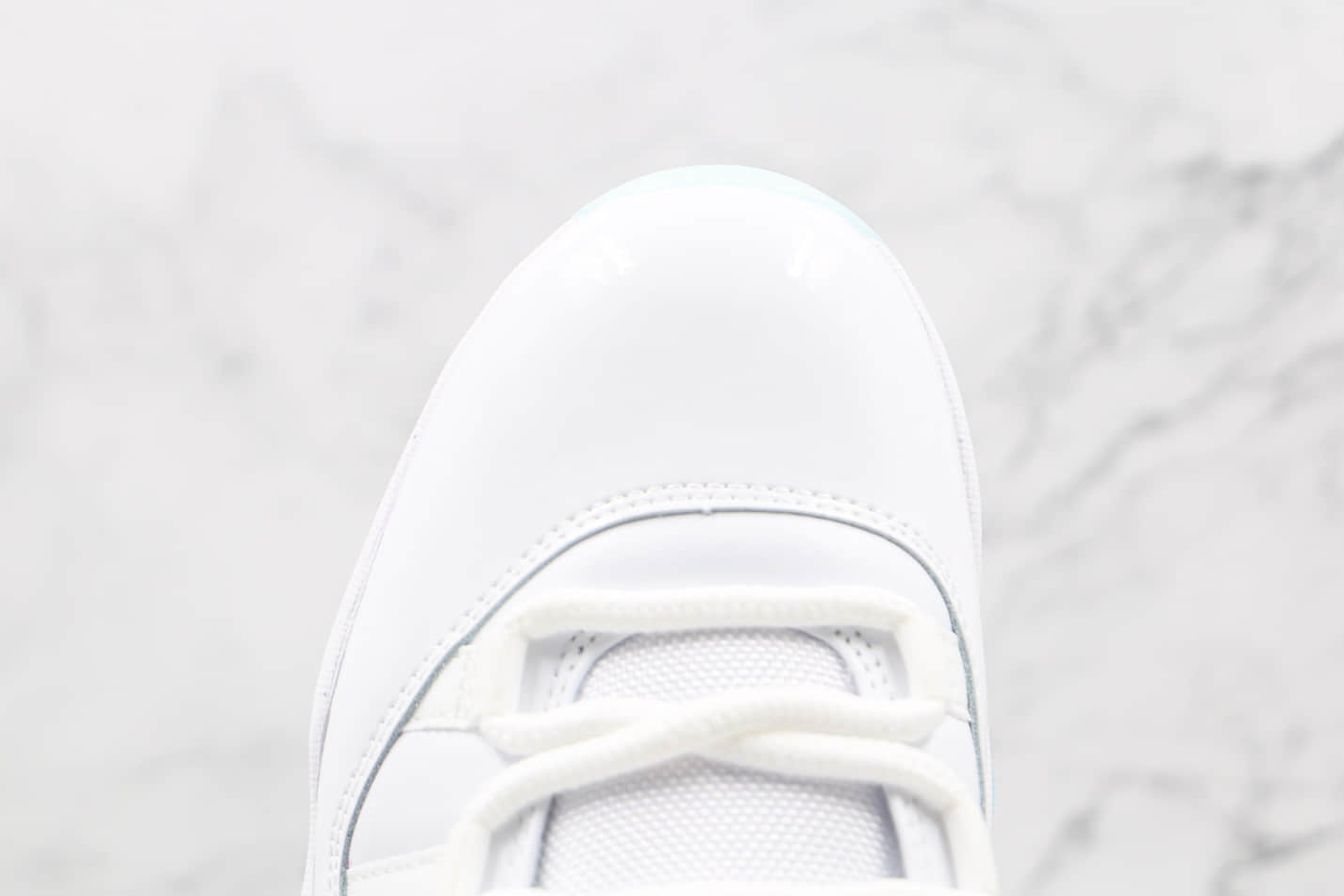 Air Jordan 11 Retro Low 'Legend Blue' AV2187-117 - Limited Edition Sneakers Air Jordan 11 Retro Low 'Legend Blue' AV2187-117 - Limited Edition Sneakers