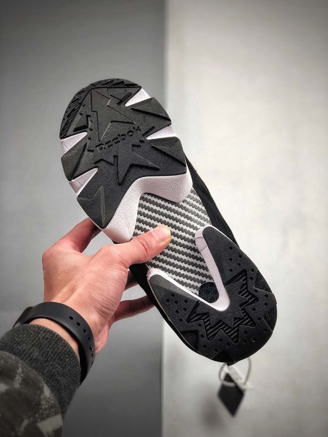 Reebok InstaPump Fury OG 'Black' V65750 - Stylish and Iconic Sneaker