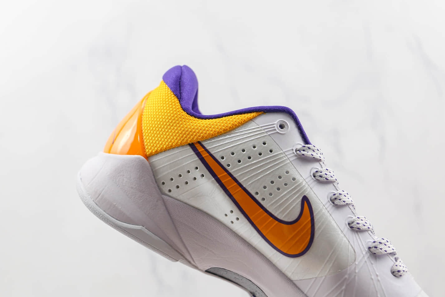 Nike Zoom Kobe 5 White/Golden/Purple 386430-102 – Supreme Performance and Style