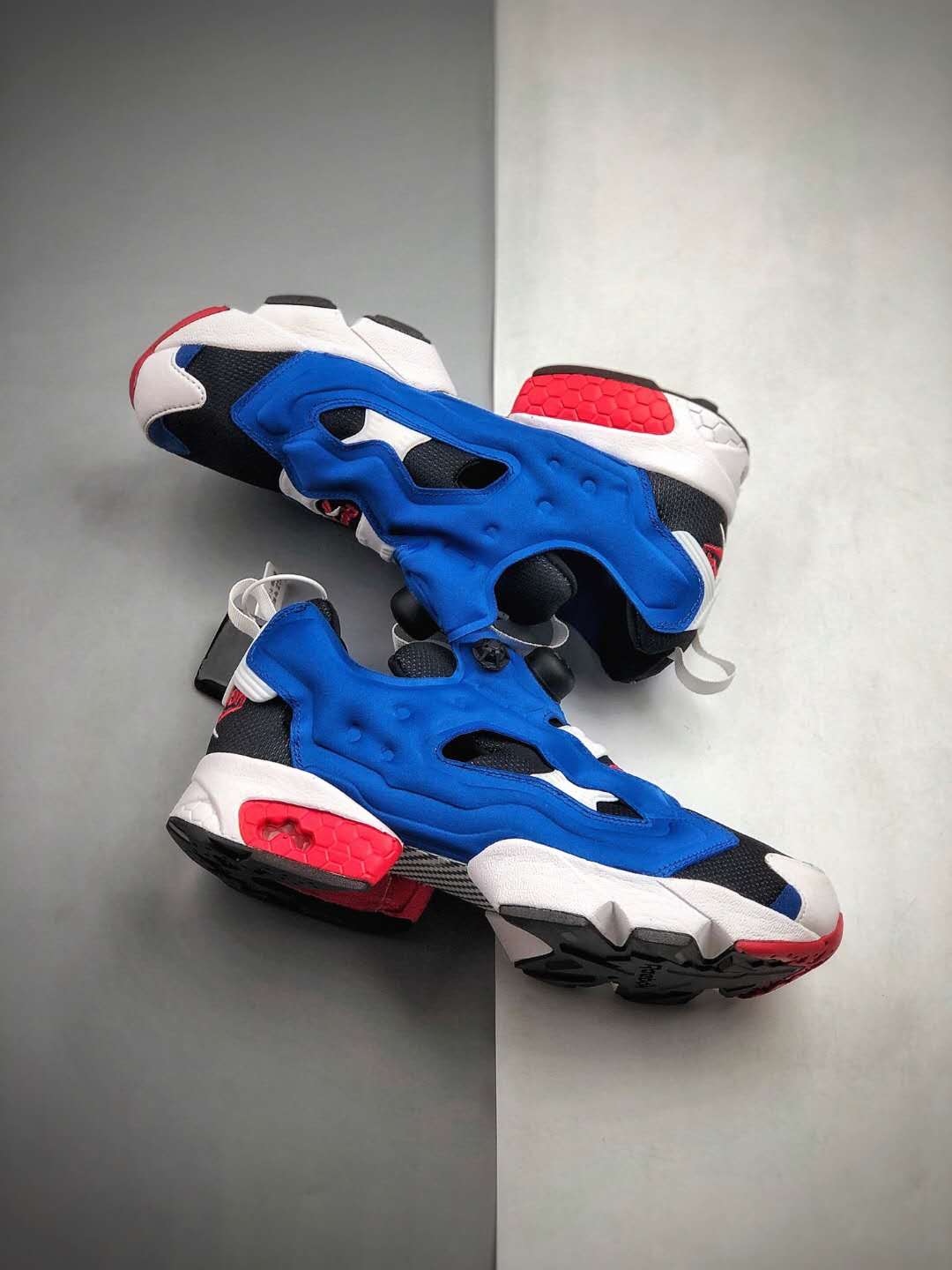 Reebok InstaPump Fury OG 'Tricolor' M40934 - Iconic Sneaker with Tri-Tone Design