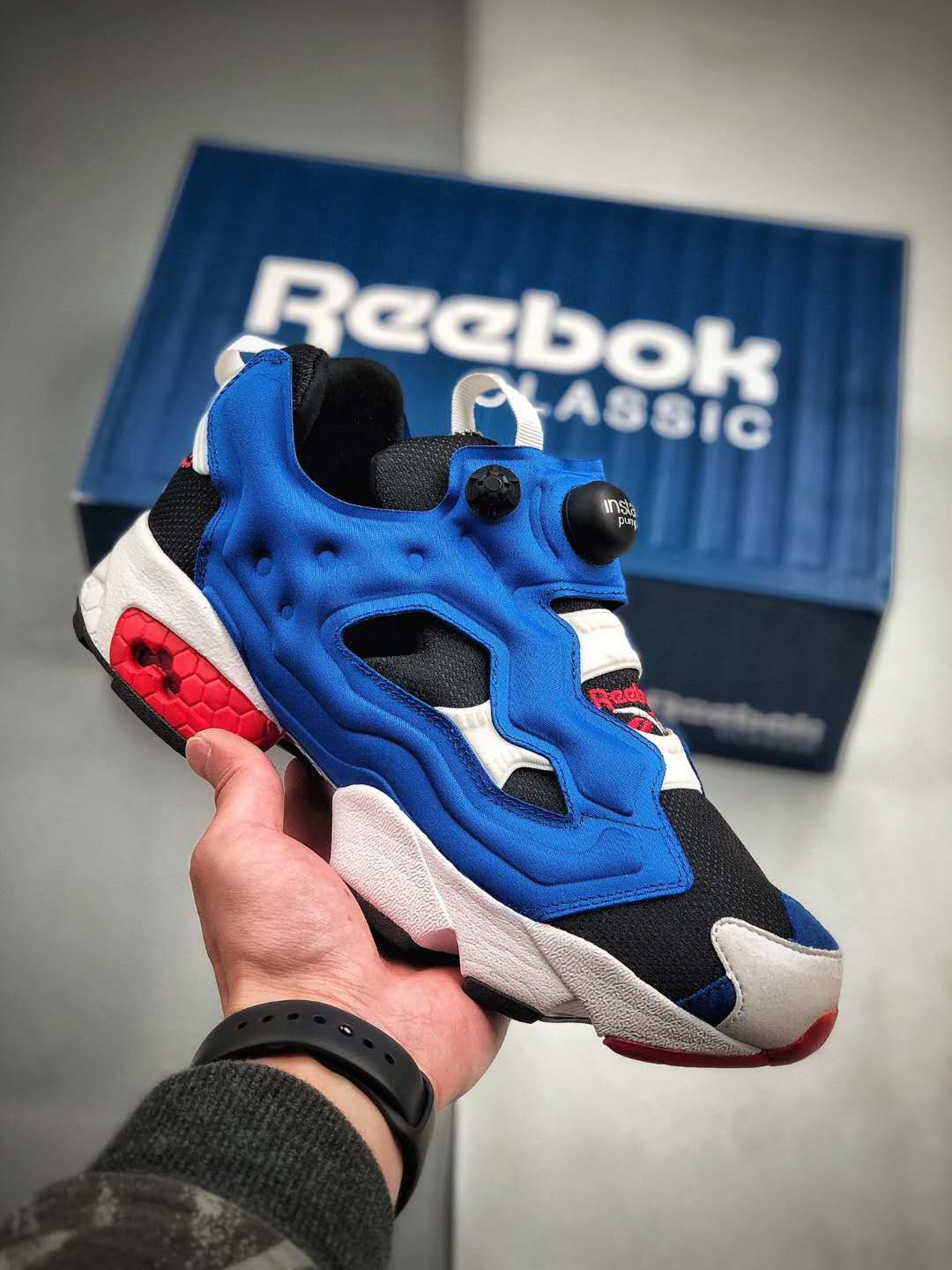 Reebok InstaPump Fury OG 'Tricolor' M40934 - Iconic Sneaker with Tri-Tone Design