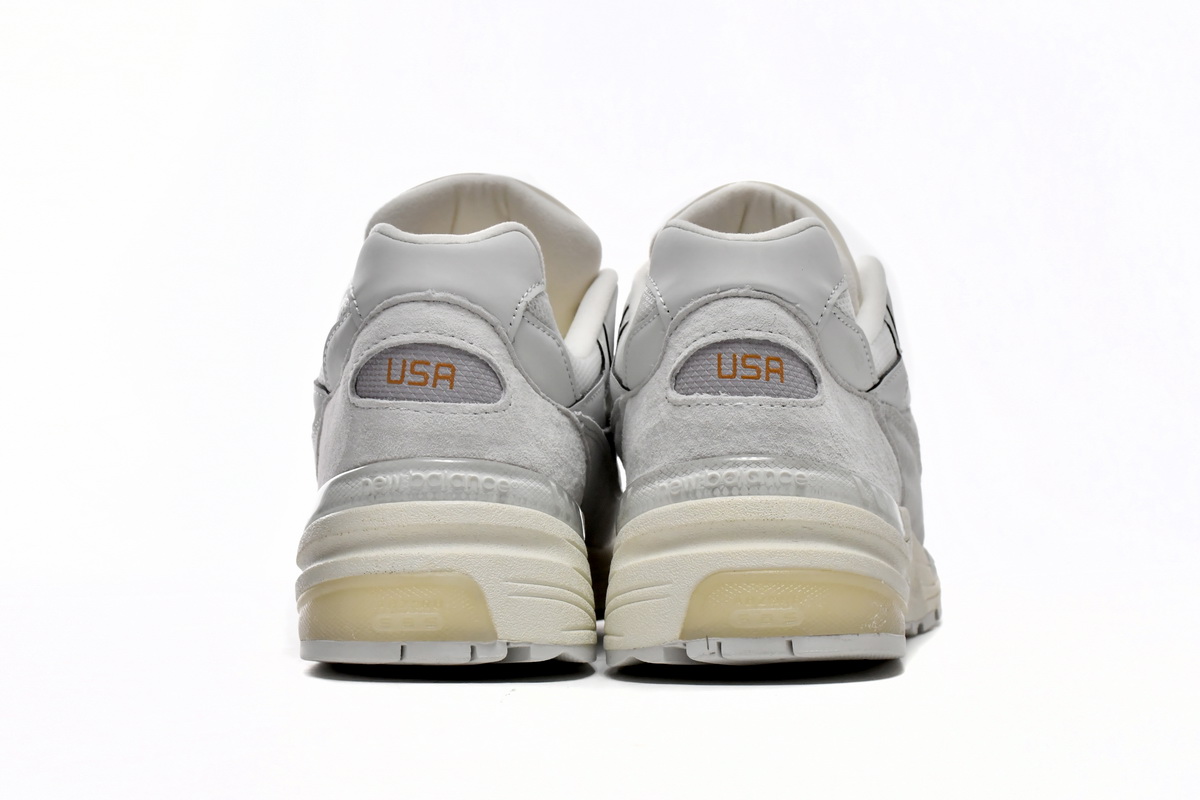 New Balance 992 White Silver Nimbus Cloud M992MD - Shop Now! New Balance 992 White Silver Nimbus Cloud M992MD - Shop Now!