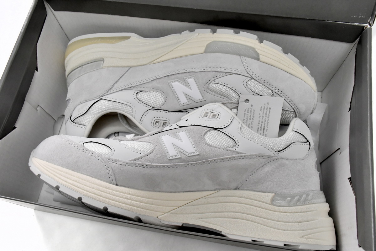 New Balance 992 White Silver Nimbus Cloud M992MD - Shop Now! New Balance 992 White Silver Nimbus Cloud M992MD - Shop Now!