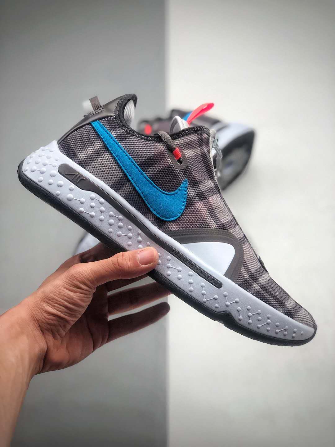 Nike PG 4 EP 'Plaid' CD5082-002: Stylish Performance Basketball Shoes Nike PG 4 EP 'Plaid' CD5082-002: Stylish Performance Basketball Shoes