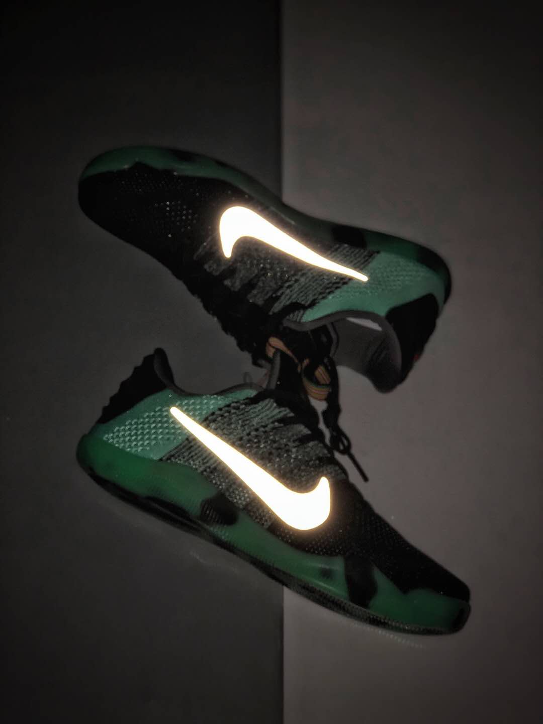 Nike Kobe 11 Elite Low All Star Green Glow Men Shoes Flyknit 822521 305 - Buy now and elevate your basketball game