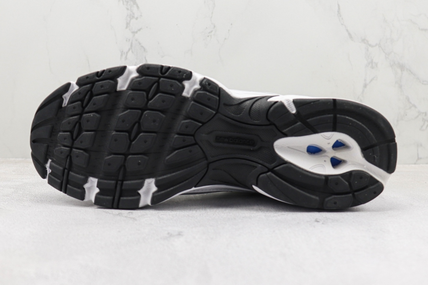 New Balance 530 'White Silver Metallic' MR530AB - Sleek and Stylish Footwear New Balance 530 'White Silver Metallic' MR530AB - Sleek and Stylish Footwear