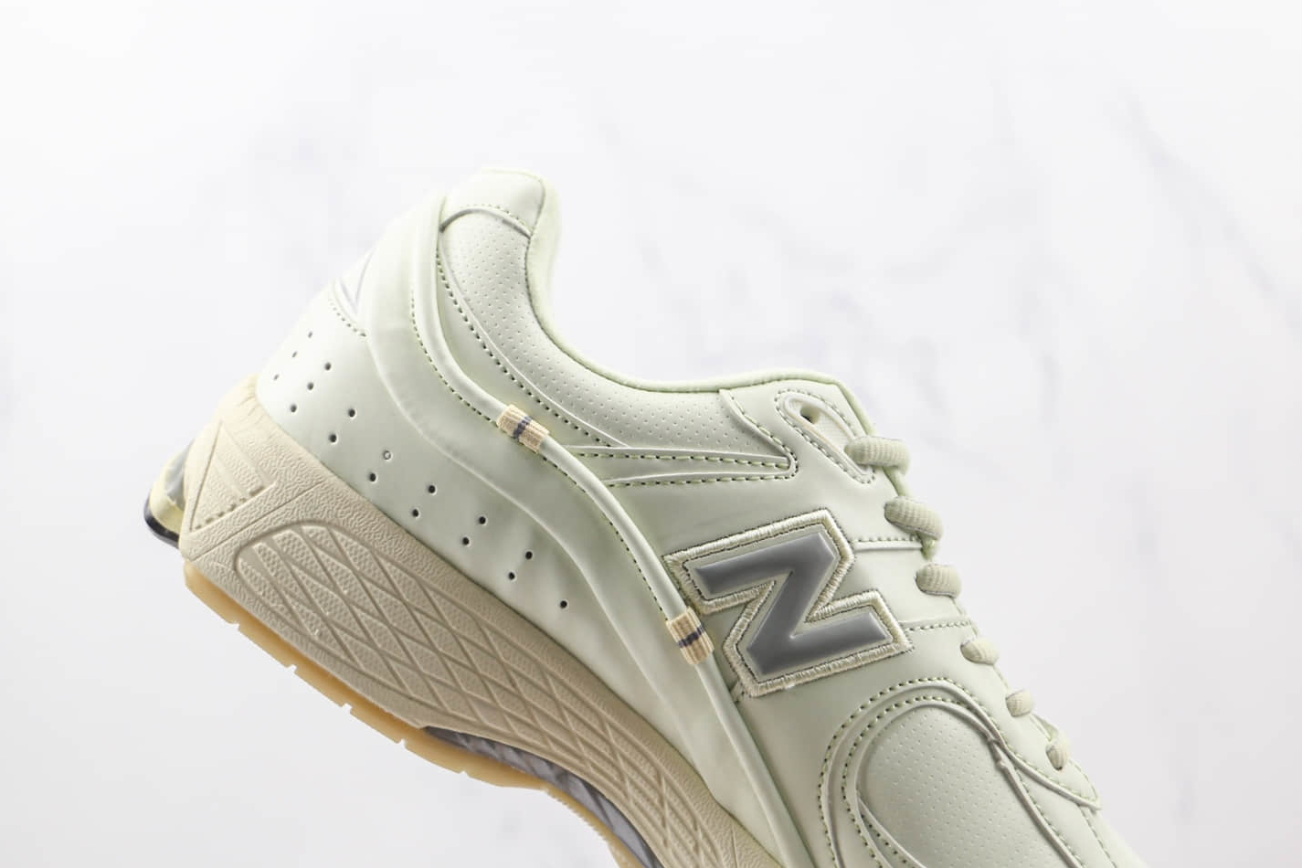 New Balance RANDOMEVENT UNIK 2002R ML2002RX: The Ultimate Sneaker Revival