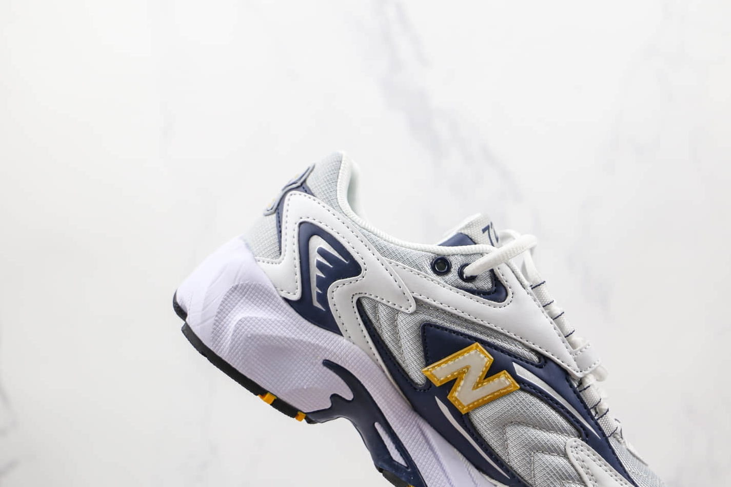 New Balance 725 ML725A - Stylish and Comfortable Shoes for Men New Balance 725 ML725A - Stylish and Comfortable Shoes for Men