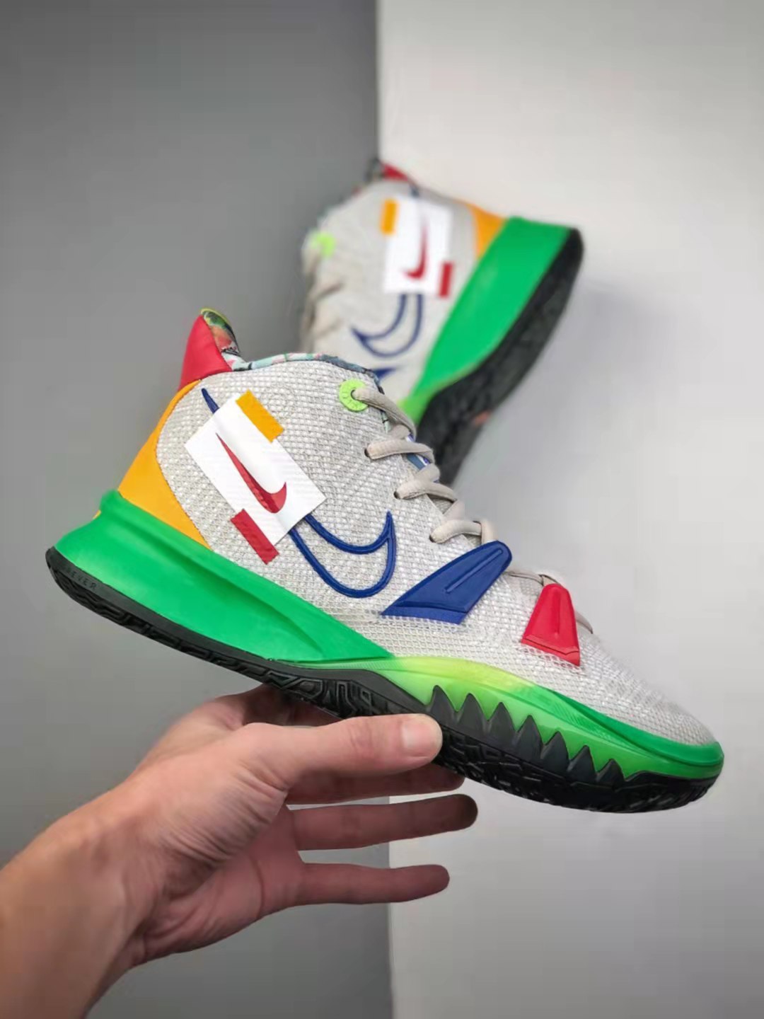 Nike Zoom Kyrie 7 Visions: Light Bone/White/Light Green/Game Sapphire DC9121-001 Nike Zoom Kyrie 7 Visions: Light Bone/White/Light Green/Game Sapphire DC9121-001