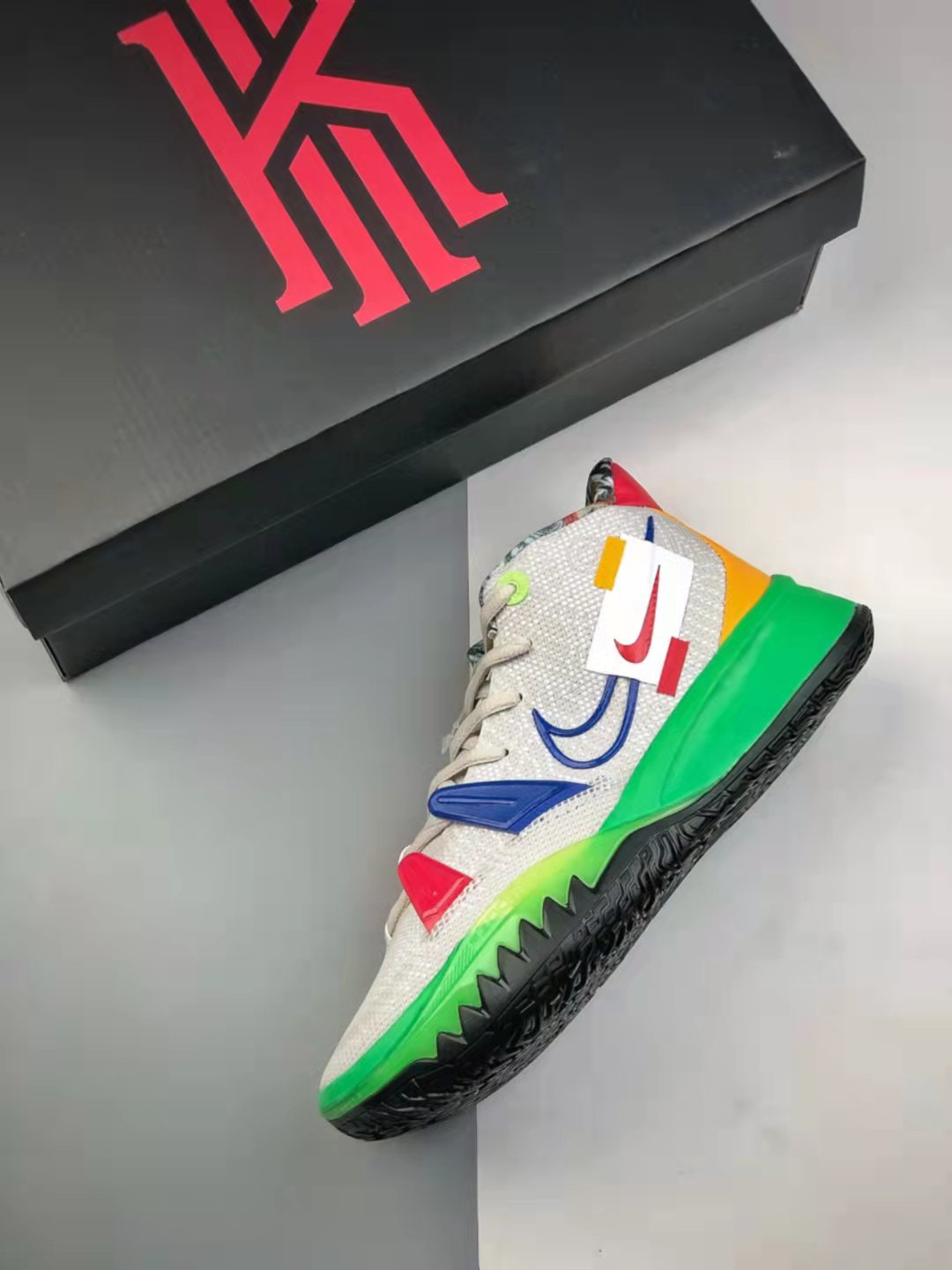 Nike Zoom Kyrie 7 Visions: Light Bone/White/Light Green/Game Sapphire DC9121-001 Nike Zoom Kyrie 7 Visions: Light Bone/White/Light Green/Game Sapphire DC9121-001