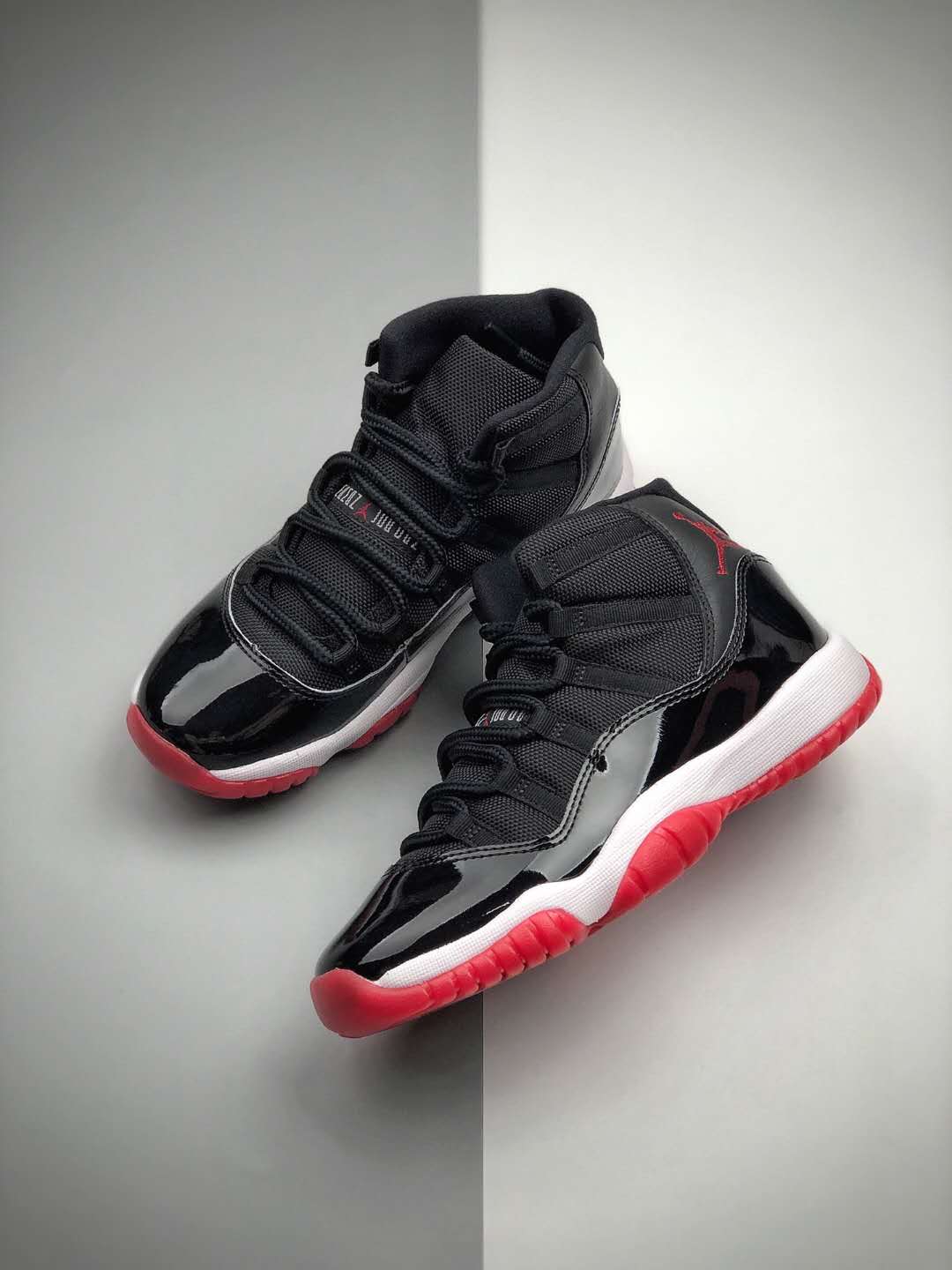Air Jordan 11 Retro 'Bred' 2019 378038-061 - Classic Style for Sneaker Enthusiasts!